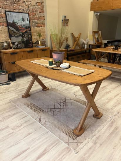 Loft tarzı doğal ahşap en kaliteli yemek masaları Ntconcept’te...
